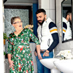 First pic of Granny neighbour voyeur - Grandma Petra is getting a surprise visit - Free Mature.nl content