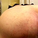 Third pic of Old ass getting used by a purple sex toy - AmateurPorn