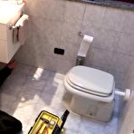 Second pic of ANTEPRIMA - BIONDA ITALIANA SI FA SCOPARE DALL'IDRAULICO - AmateurPorn