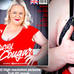 Fourth pic of Curvy cougar Kerry is a naughty mature lady - Free Mature.nl content