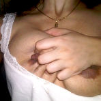 Second pic of Linda, libanaise chaude en qu&ecirc;te de mec pour sucer ses seins - Je suis ta salope ?