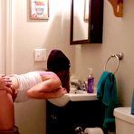 Second pic of Horny Couple Sneaks Away During Thanksgiving - AmateurPorn