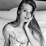 Third pic of Sophie Sparks - Sophie Sparks in Presenting Sophie Sparks via Met Art - Hot XXX Girls