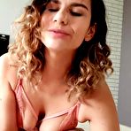 Second pic of Beautiful brunette munching my cock - AmateurPorn