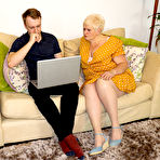 First pic of Granny wants a hard young cock - Free Mature.nl content