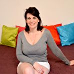First pic of Squirting mom Clarisse loves to get some hard anal sex - Free Mature.nl content