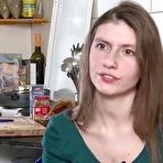 Fourth pic of M&iuml;&iquest;&frac12;nchnerin vergn&iuml;&iquest;&frac12;gt sich zu Hause - AmateurPorn