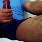 Fourth pic of Gran polla Corrida, chico sexy masturb&aacute;ndose la polla y semen - AmateurPorn