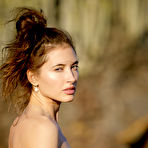 Second pic of Taya Vais strips naked to fully enjoy the country's beautiful natural scenery