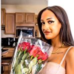 First pic of Zoey Sinn - Wankz VR | BabeSource.com