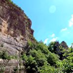 Fourth pic of DEUX JEUNES ETUDIANTES, COQUINES ET SEXY SE FONT JOUIR AU BORD DE LA RIVIERE ! - AmateurPorn