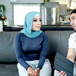 First pic of Violet Gems - Hijab Hookup | BabeSource.com