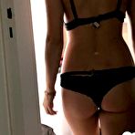 First pic of Teen loves to tease with her masturbating skills - AmateurPorn