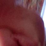 Third pic of Baise moi comme tu veux et mets moi un doigt dans le cul en m&ecirc;me temps - AmateurPorn