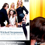 Fourth pic of Three wicked stepmoms share one hot teeny babe in a groupsex affair - Mature.nl