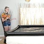 Second pic of Fantasy Massage: Masseur couple confused a tiny criminal with candidate on PornHD - AmateurPorn