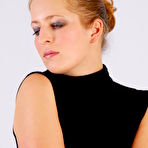 Fourth pic of WatchGirls.net | Anna wearing a Citizen diver's watch