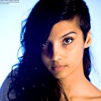 Second pic of Indiana Babe Shanaya Bottomless Nude Princess - Curvy Erotic