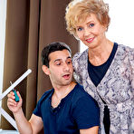 First pic of Injured Granny Romana needs help from her pussy loving horny toyboy - Mature.nl