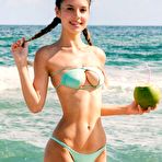 First pic of Valeria Rey - Free pics, galleries & more at Babepedia