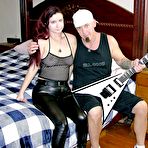First pic of CFNM Handjob Porn Pics - True Amateur Models Ray Edwards and Violet S.