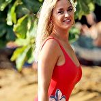 First pic of Katy Perry Thicc Blonde Swimsuit Pics