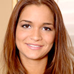 First pic of 
	  Isabella Summers tries new dildo | Sexy-Models.Net