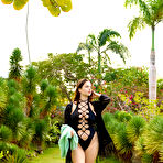 First pic of Lola Johnson exposes her magnificent boobs on a tropical island