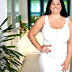 First pic of Laura Boomlock Housewarming Threesome Love Her Boobs - Curvy Erotic