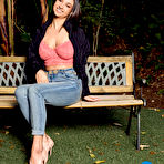 Second pic of Hailey Rose in Go For The Fences at BaDoinkVR - Prime Curves