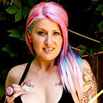 First pic of Zahra Stardust Fingers Against The Fence Zahra Stardust