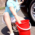 First pic of Busty teen washes her. 