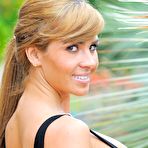 First pic of Prime Curves - Patricia Busty Dancer