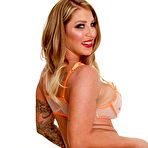 Second pic of Lolly Dames , Juliette Mint - FreeUse Milf | BabeSource.com