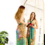 First pic of Mencia Francis Slim Naked Babe