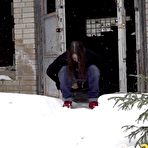 Second pic of got2pee - Snowy Doorway