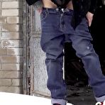 Third pic of got2pee - Snowy Doorway