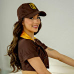 Fourth pic of Sofie Reyez Pie Delivery - GirlsDoXXX