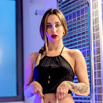 Second pic of Goldie Locks Play With My Butt Fitting Room / Hotty Stop