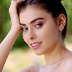 Fourth pic of Foxy Alissa Babe In Red