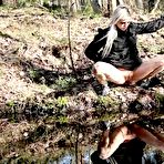 Second pic of got2pee - Into The River