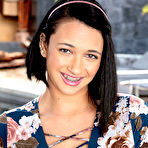 Second pic of Full-Figured Fox - Emori Pleezer (127 Photos) - Naughty Mag