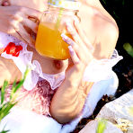 Fourth pic of Marta Gromova Zyzle Fille Rylsky Art - Cherry Nudes