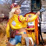 Second pic of Liuna Fix It Up Nudes Cosplay Erotica - Cherry Nudes