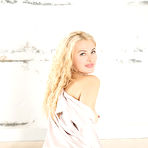 Third pic of Scarlett Queen In Silky Smooth - Sex Art - SexyBabes.club