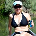 Third pic of Sexy busty blonde MILF Christa - Mobile Homemade Porn Sharing