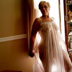 First pic of Lynne hot GILF from USA - Mobile Homemade Porn Sharing