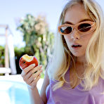 First pic of Emma White Vibrating Next To The Pool Watch4Beauty - Cherry Nudes