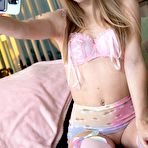 First pic of Leila Cove - ManoJob | BabeSource.com