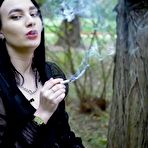 Third pic of Russian Smokers | Smoking two reds in the park